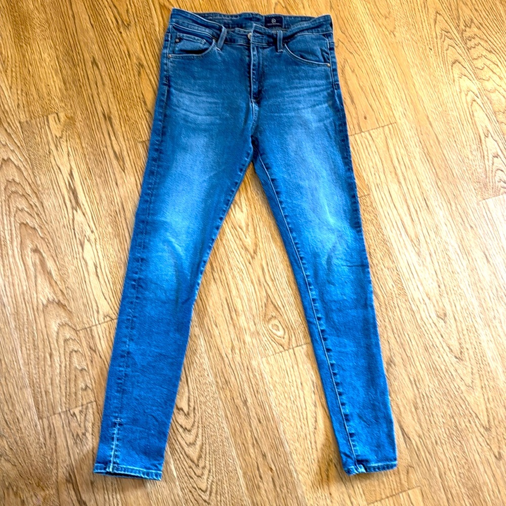 AG size 26 regular, the Farrah Skinny Ankle